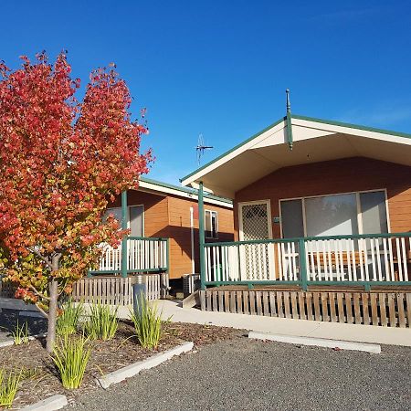 Canberra Carotel Motel Екстериор снимка